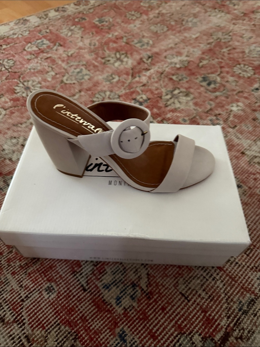L'INTERVALLE Light Cream Buckle Strap Sandals - Picture 3 of 6